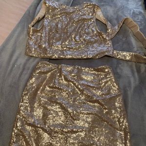 2 piece sequin skirt set!
